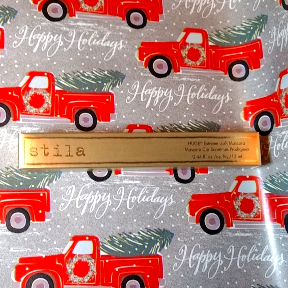 Stila Huge Extreme Lash Mascara NIB